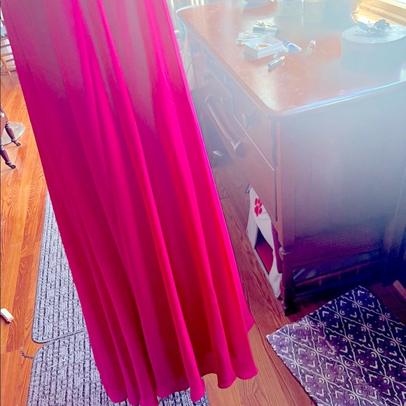 Blondie Nites strapless Pink flowy Gown - Picture 13 of 15